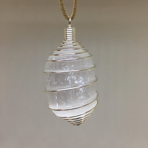 Carry It With You | Natural Tumbled Crystal Pendant Necklace