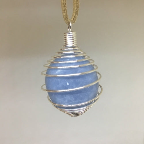 Carry It With You | Natural Tumbled Crystal Pendant Necklace
